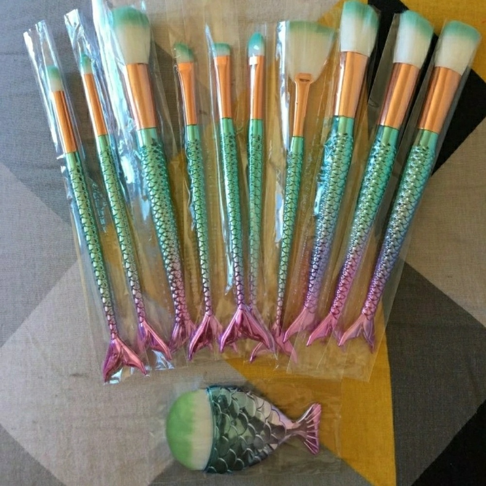 New 11 pcs Mermaid make up brush set